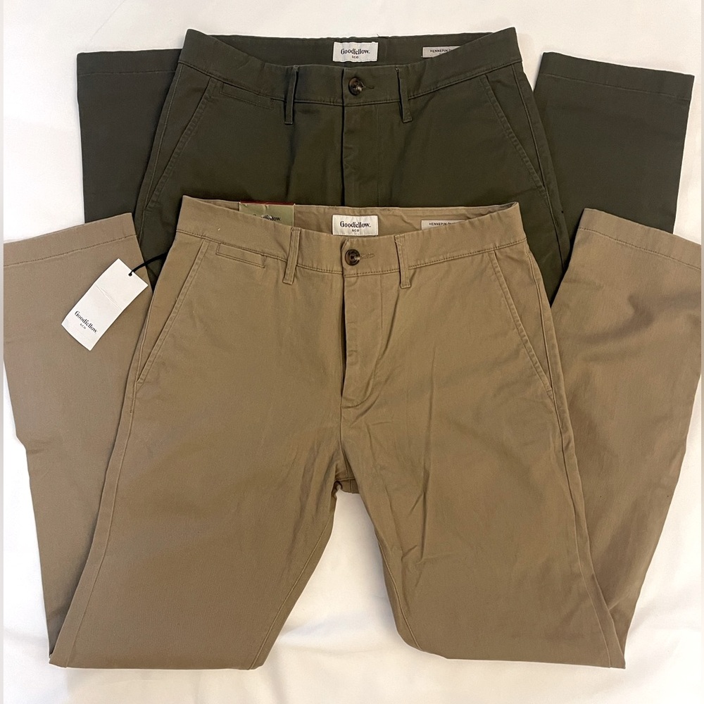 Men’s Goodfellow&Co 2 pairs of HENNEPIN SLIM CHINO PANTS - Khaki & Green 30x32